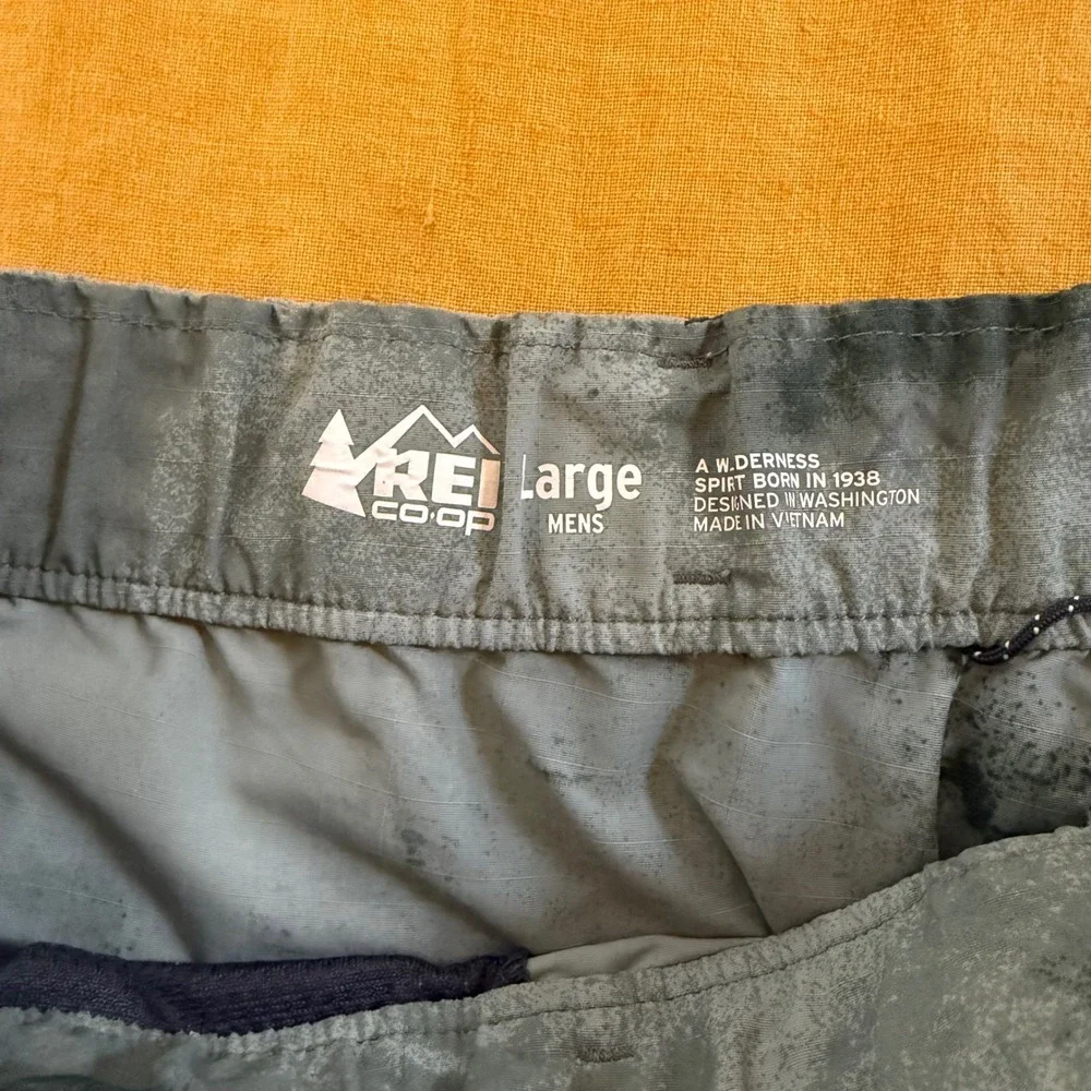 REI Co-op Mens Hiking Shorts Green Grey Tie Dye Ripstop Large Outdoor Trail
